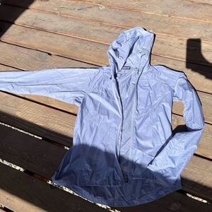 Patagonia lightweight windbreaker